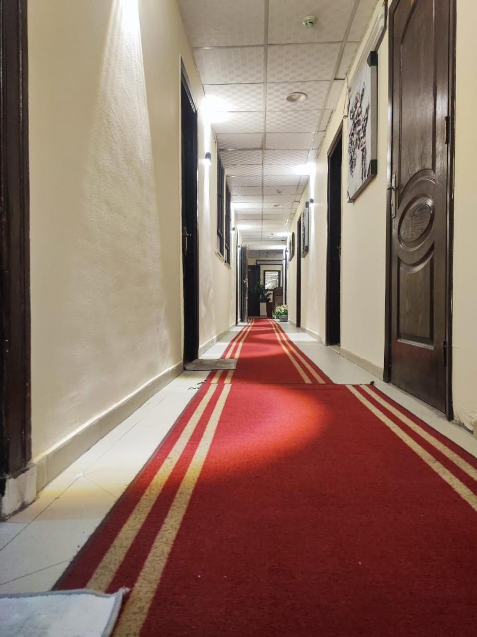 Alshawarbi Plaza Hotel カイロ エクステリア 写真