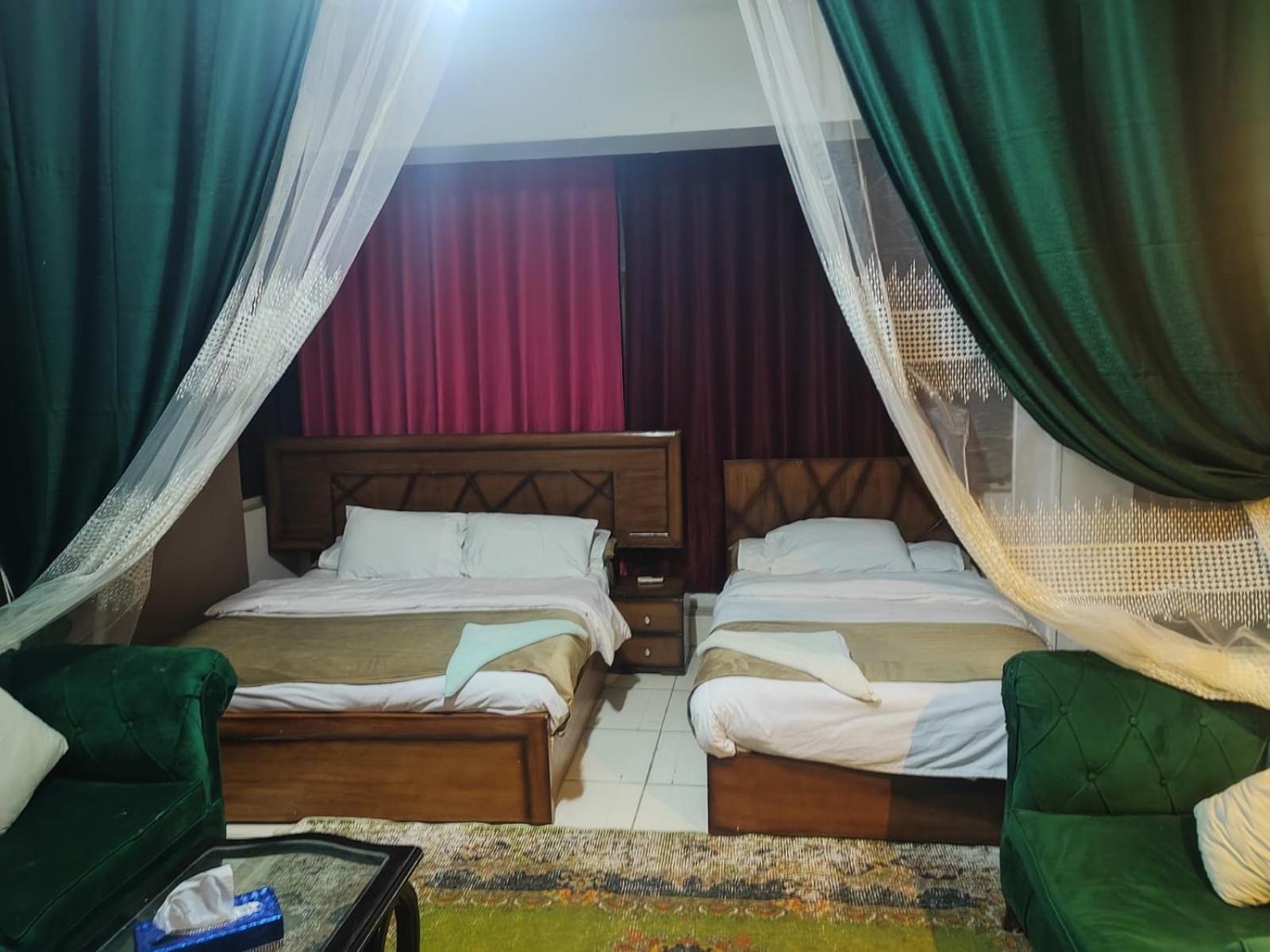 Alshawarbi Plaza Hotel カイロ エクステリア 写真